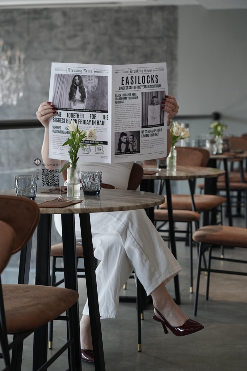 Easilocks Black Friday campaign woman reading newspaper feature